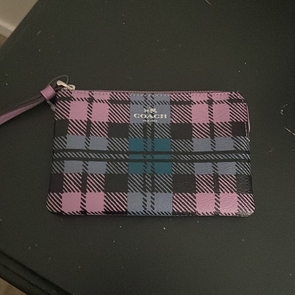 Coach City Tote NWT. Selling all 3 pieces together. Super cute. - Picture 2 of 7